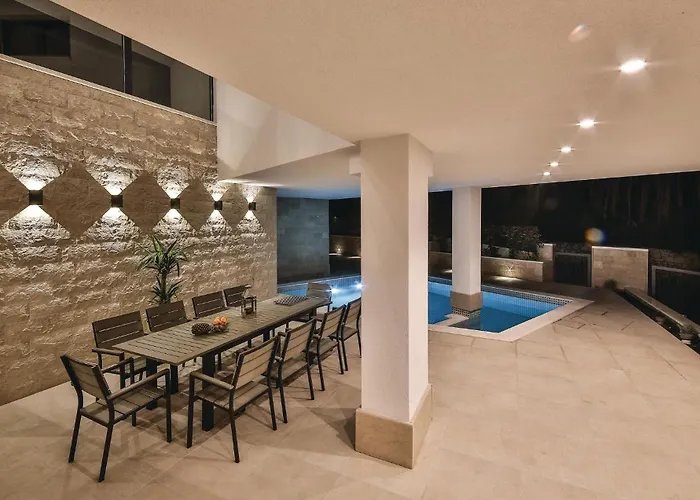 Beautiful In Saldun With Sauna Traù