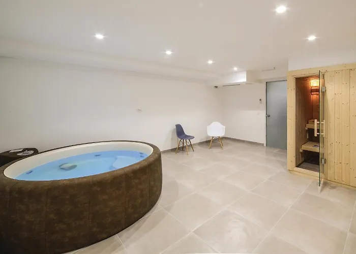 Casa vacanze Beautiful In Saldun With Sauna Traù