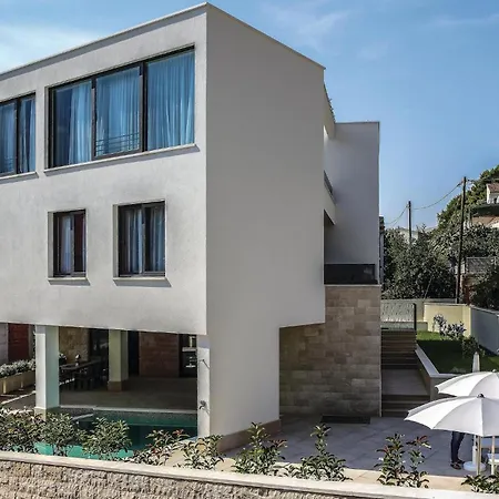 Holiday home 7 Bedroom Beautiful Home In Saldun *
