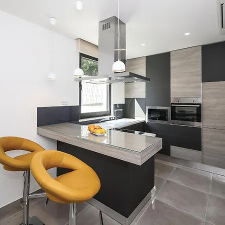 Holiday home 7 Bedroom Beautiful Home In Saldun Trogir